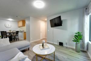 North Highlands Condo about 11 Mi to Dtwn Sacramento!平面图