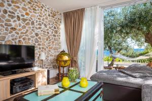 波尔Holiday home Zlatni san - private heated pool的相册照片