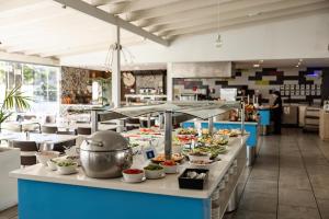 Servatur Playa Bonita餐厅或其他用餐的地方