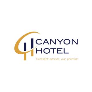 基特曼斯胡普Canyon Hotel的带有“Lennon酒店”字样的豪华酒店的标志