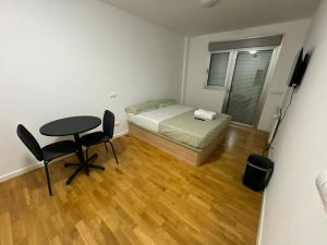 RIE Bed Madrid Oria平面图