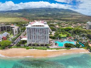 卡纳帕利Hilton Vacation Club Ka'anapali Beach Maui的蓬塔卡纳海滩的空中景观