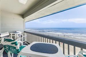 Sea Cabin Oceanfront Unit 320