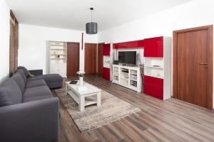 Zora's apartment
