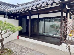 Hanok Dasi Bom 102