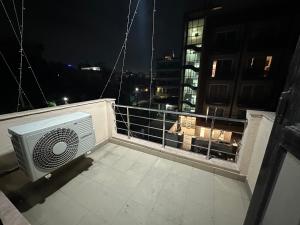 Entire flr 2BHK+terrace near Medanta hospital ggn平面图