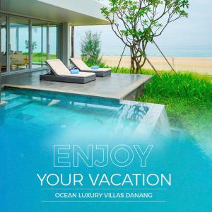 岘港Ocean Luxury Villas Danang的书封,带游泳池, ⁇ 慕你的假期