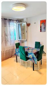 Cosy Duplex" Sidi Bou Said "的休息区