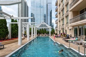 The Bernardin Gold Coast Luxury Apartments Near Magnificent Mile