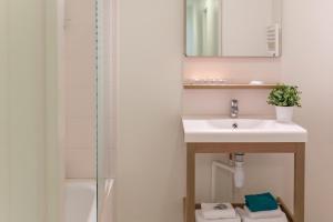 Appart'City Confort Saint-Nazaire Océan的一间浴室