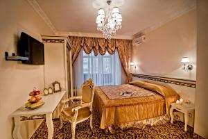皇家城市酒店客房内的一张或多张床位
