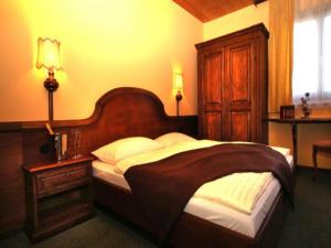 恒巴姆酒店客房内的一张或多张床位