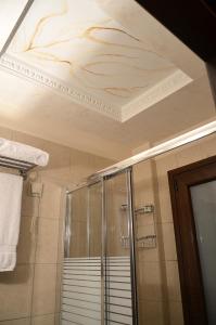 Guesthouse Konstantinos Bakaris的一间浴室
