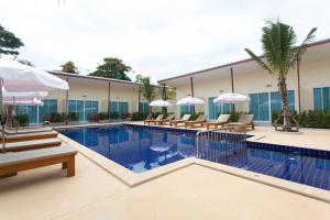 查龙Chalong Princess Pool Villa Resort SHA EXTRA PLUS的相册照片