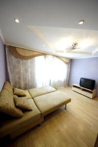 Baikal Apartments Karla Marksa 135的休息区