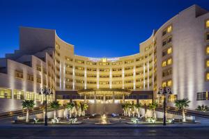 哈伊勒哈伊勒千禧国际酒店的酒店外观的 ⁇ 染
