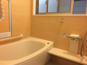 玉木旅馆的一间浴室