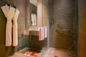 圣日耳曼碧蕾哈斯酒店的一间浴室