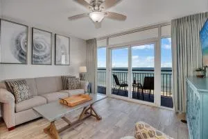Oceanfront Work From Here Central Location! 1157