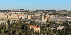 耶路撒冷Cassia Hotel Jerusalem的城市空中景观和建筑