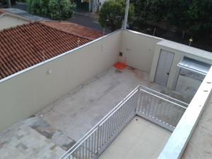 Vem Pra Cá的阳台或露台