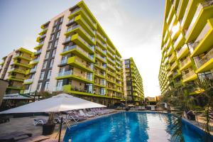 Sole & Splendore - Pool and Spa Beach Resort