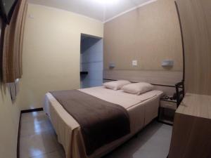 布里加德罗酒店客房内的一张或多张床位