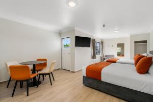 Stay 280 & Stay 284 Rotorua - Refurbished Modern Accommodation