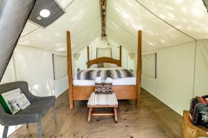 Off-Grid Amazing Safari Tent Ideal to Reconnect with Nature in Tennessee