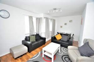 Lovely 2 Bedroom Condo in Greater London