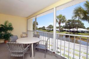 Lagoon front 2BR condo overlooking the golf course
