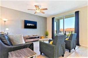Beautiful Condo Only 6 Minutes From Disney World