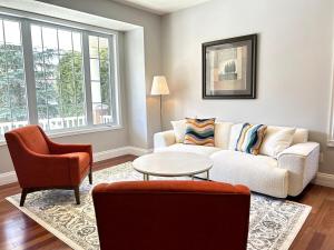 Spacious 4BR Near Kanata Tech Park