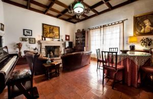 Vintage Guest House - Casa do Escritor餐厅或其他用餐的地方