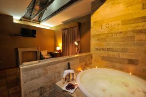 Hotel Rural La Viña - Only Adults的一间浴室
