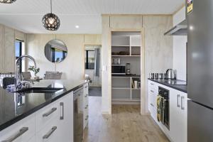 Unwind on Wai, New 4BR Home With Style and Comfort