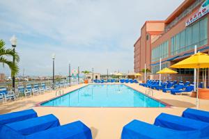 Grand Hotel Ocean City Oceanfront内部或周边的泳池