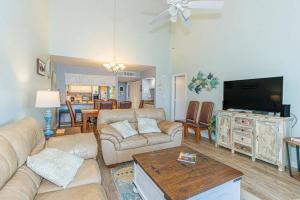 Serene 3 Bedroom Condo for 8! Dunes Pointe F15