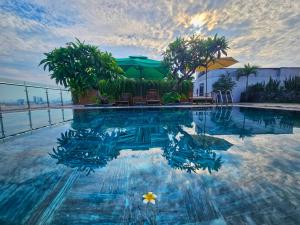 MTR Apartment & Hotel