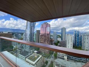 Brand New Modern 2 BR Condo in Heart of Downtown Vancouver