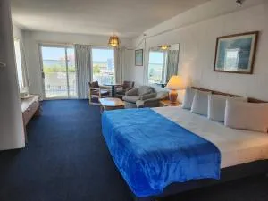 Beachcomber Motel