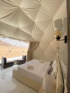 Julia Rum Luxury Camp