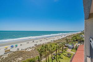 Ocean Front - Luxury Condo
