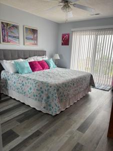 Breezy Corner