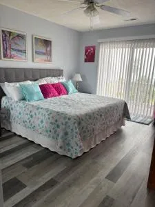 Breezy Corner