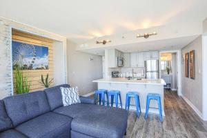 WINTER RATES! Unique Oceanfront Luxury Suite, Dogs Welcome! 406