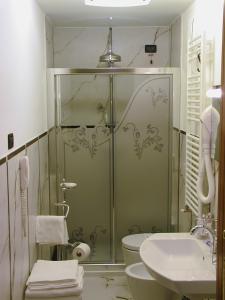 Villa Madonna的一间浴室