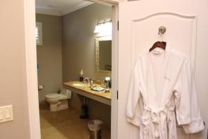 贝尔阿布里纳帕谷酒店的一间浴室