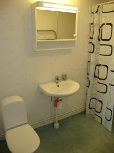 卡尔玛水手旅馆的一间浴室