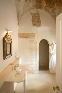 Critabianca - Masseria in Salento的一间浴室